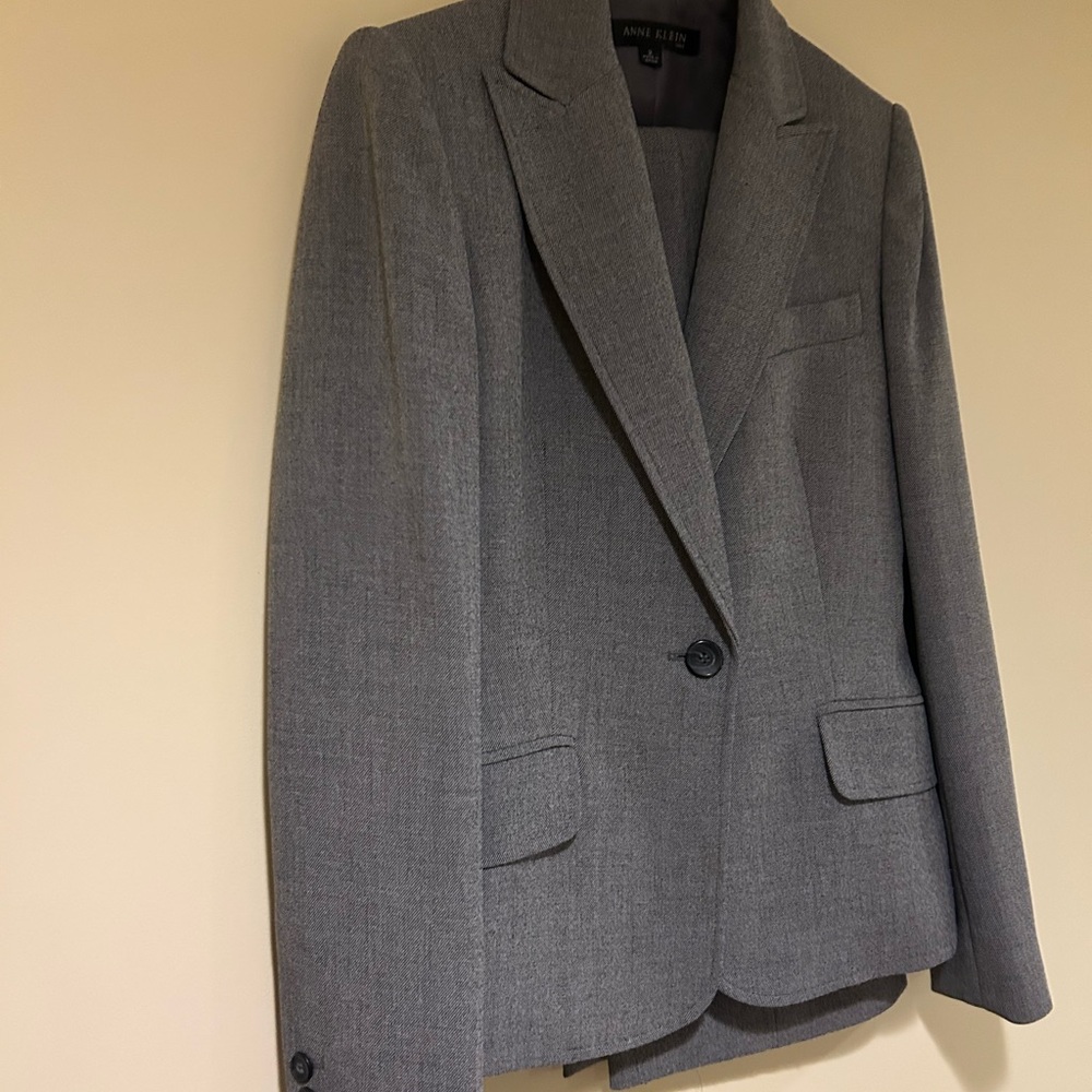 Anne Klein suit, charcoal blazer and slacks for women